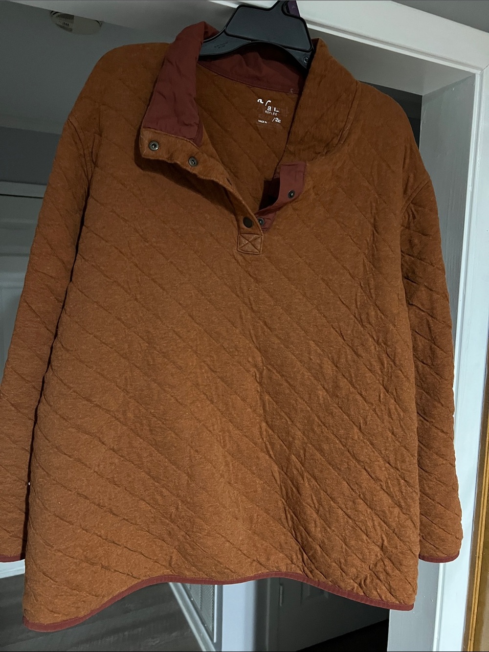 Natural Reflections Women’s Quilted Pullover-Rust Brown